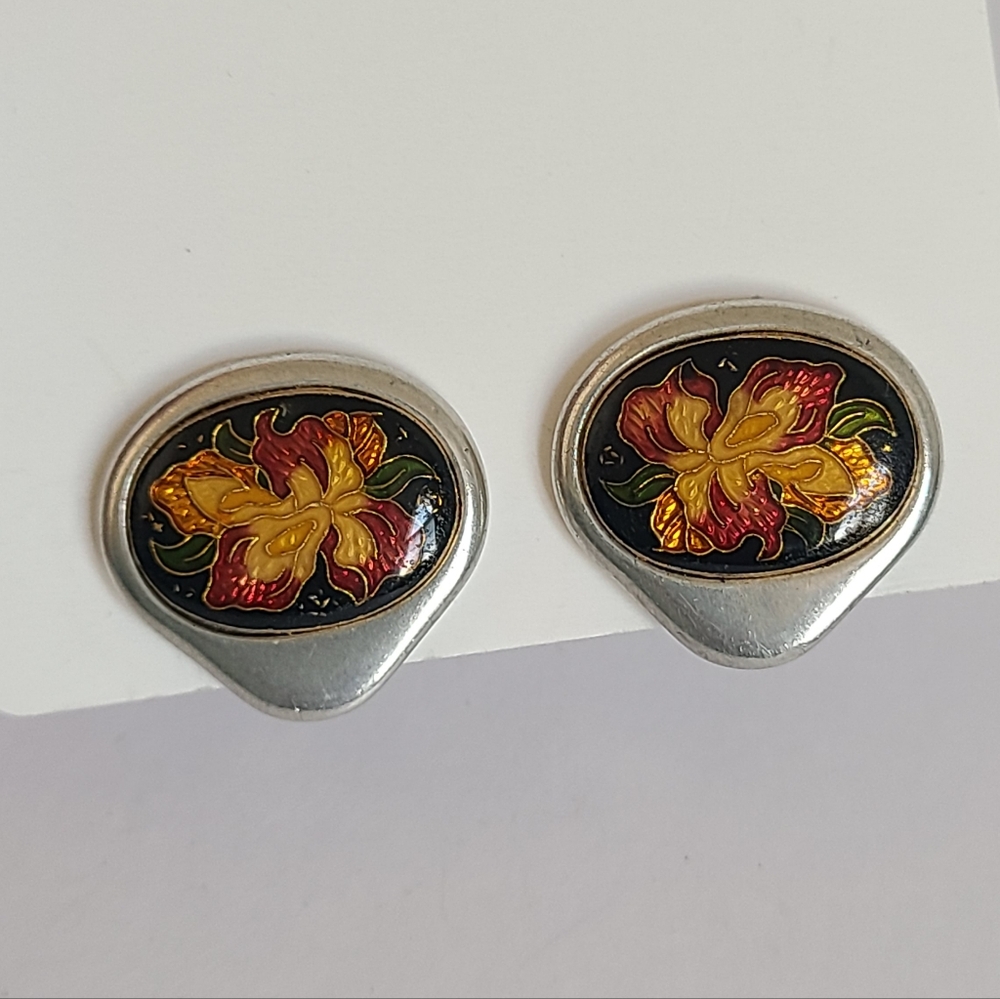 Vintage Alexis Kirk Designer Silver Tone Enamel Flower Chunky Clip-On Earrings